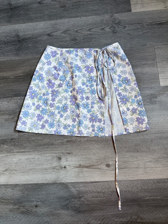 Peppermayo Wrap Floral Mini Skirt US 2 Feminine Spring Summer - Picture 4 of 10